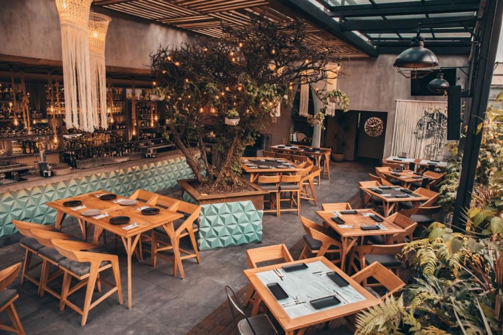 7 restaurantes para llevar a cenar a tu amigx más fiesterx