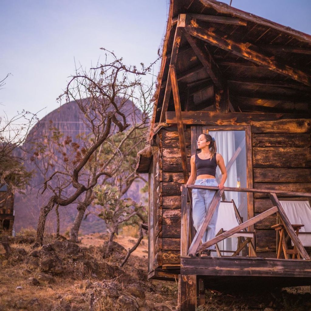 Estas casitas del árbol entre montañas con vistas al peñón Valle de Bravo (perfectas para un finde en pareja)