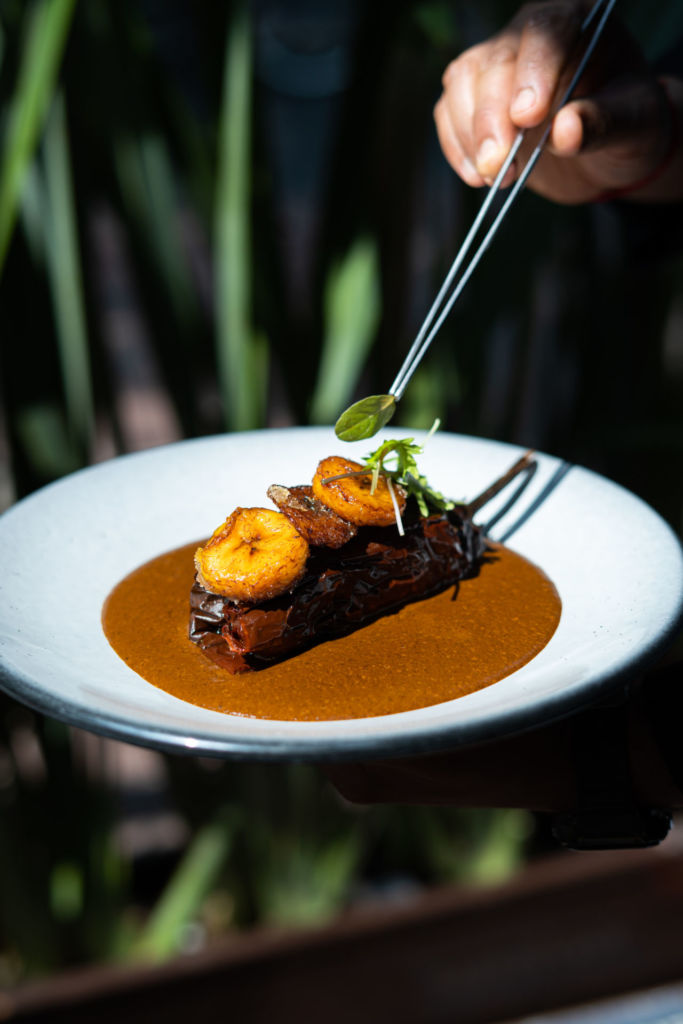 Este Festival de Chiles Rellenos de México tiene mucho más que Chiles en Nogada (en uno de los restaurantes más bonitos de Coyoacán)