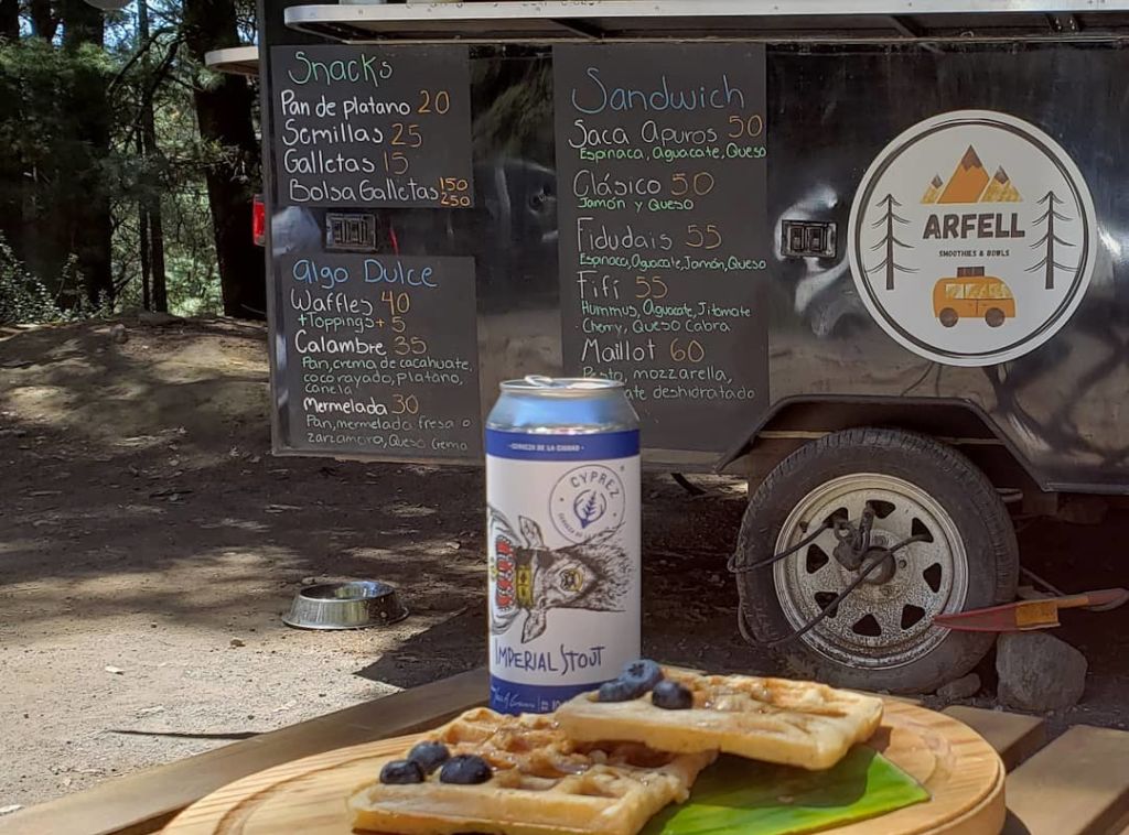 Hay un foodtruck para ciclistas en el Desierto de los Leones con cerveza artesanal y sándwiches reconfortantes