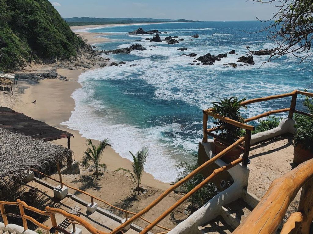 ‘Bueno, bonito y barato’: 7 maravillosos hoteles junto a la playa en Oaxaca