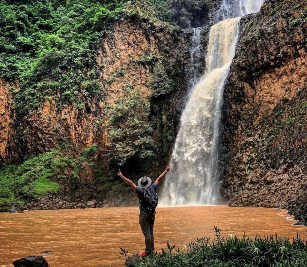 Este Pueblo Mágico tiene una cascada gigante que es ideal para nadar y tomarte fotos