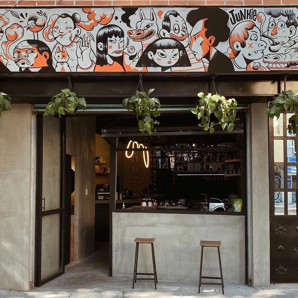 Junkie: el encantador ‘rinconcito’ de la roma que sirve pan artesanal y comida reconfortante