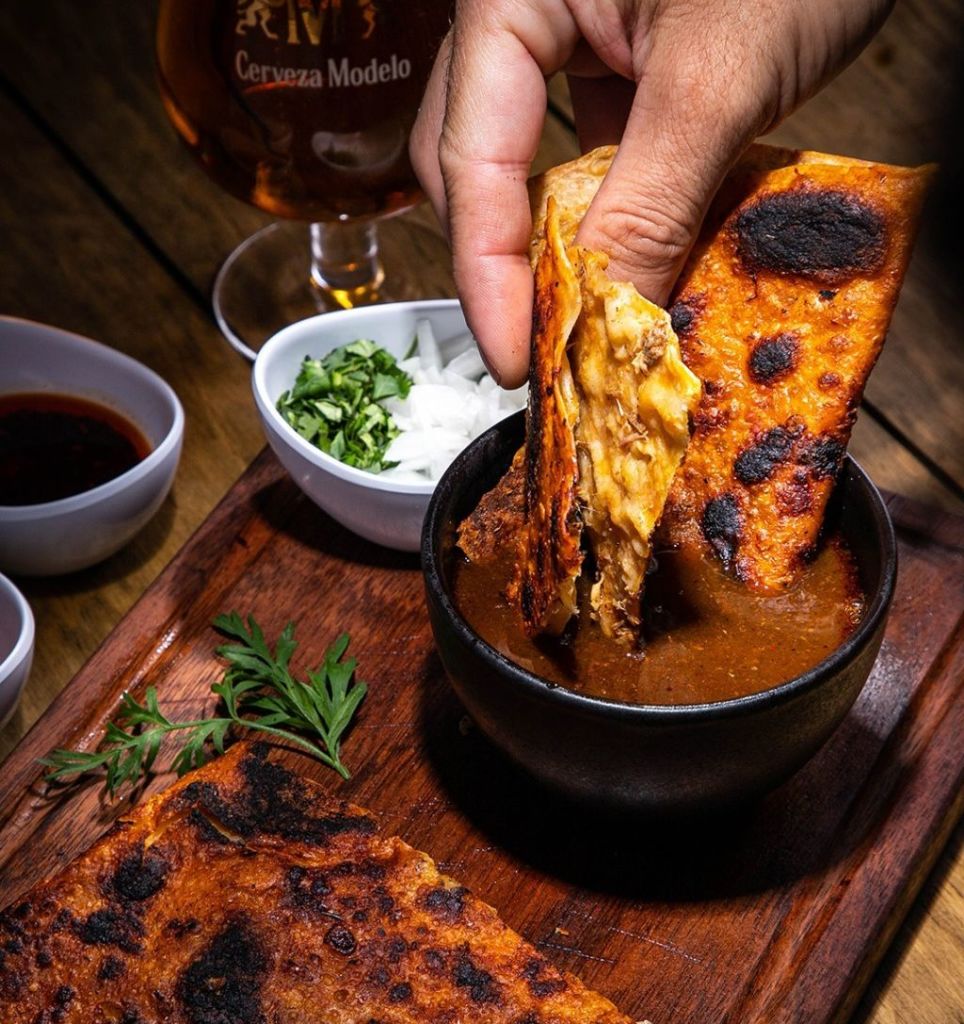 Esta parrilla norteña se está adueñando de la CDMX con sus porciones irreales y monchosas