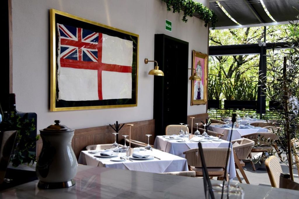 Conoce la nueva terraza secreta con ‘mood’ Británico (y ‘fish and chips’) en la CDMX