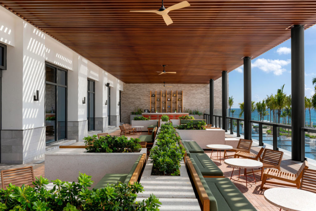 Esta mezcalería de la costa caribeña trabaja con productores locales y apoya el comercio justo 