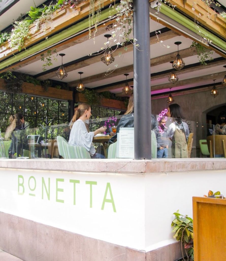 Esta terraza en Polanquito es perfecta para un brunch entre amigas cualquier día de la semana