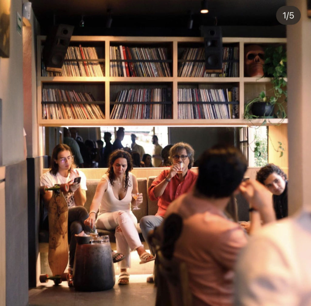 bares con musica en vivo