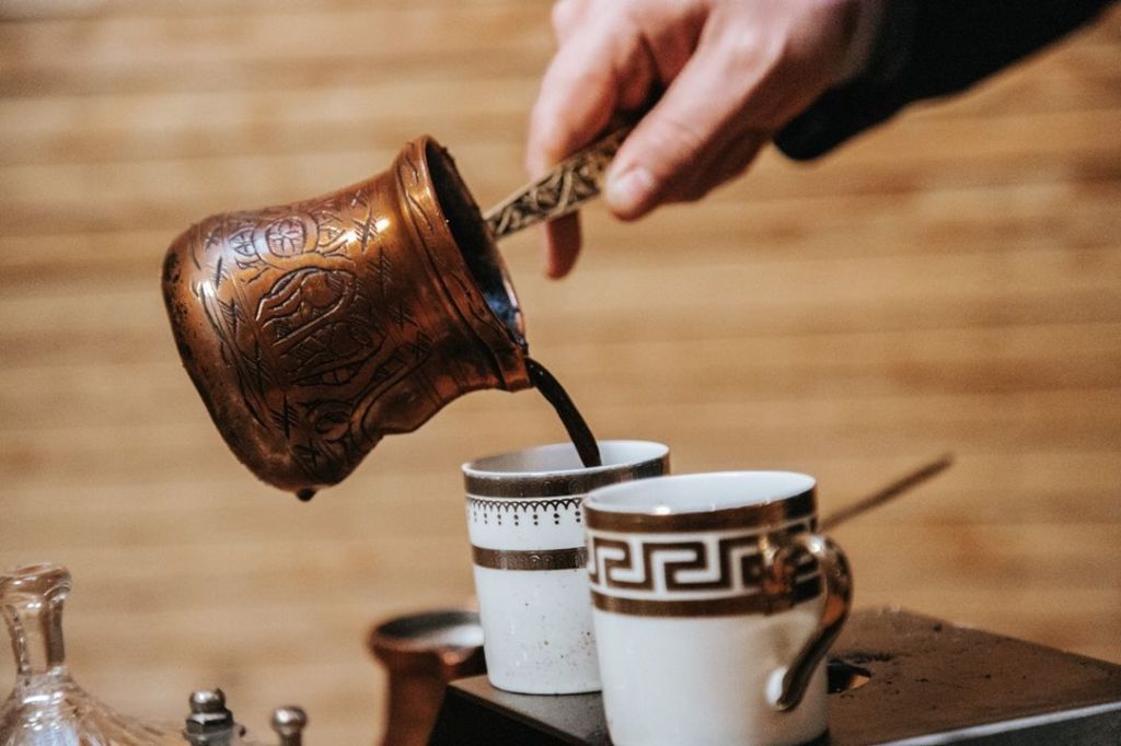 5 sitios (muy interesantes) que sirven café turco tradicional en la CDMX