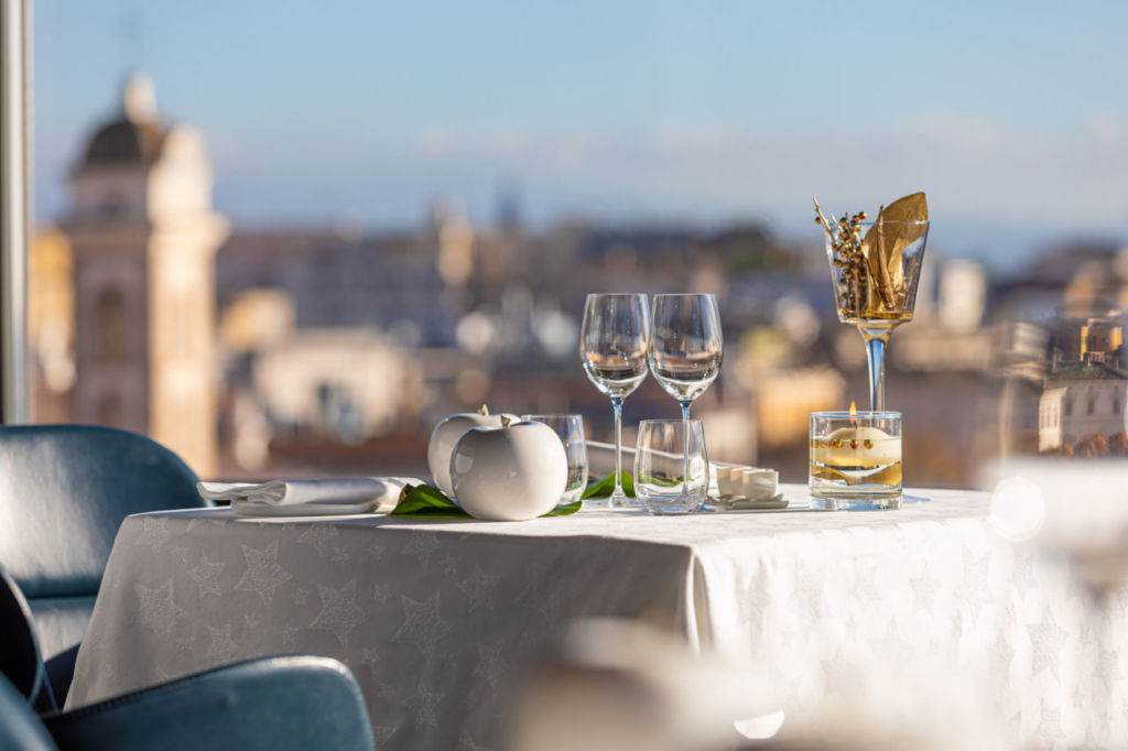En este restaurante comerás delicioso en compañía de las mejores vistas de Roma