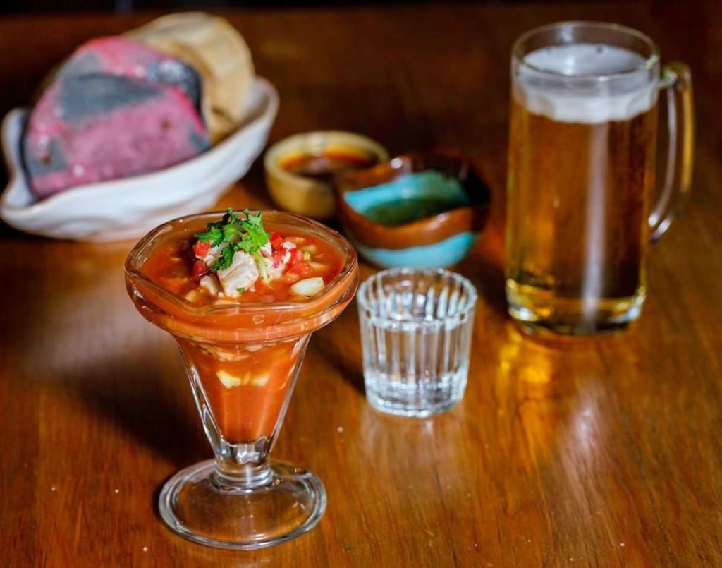 Jueves de Culto: mezcal y cocina de mar en un precioso restaurante de la Roma