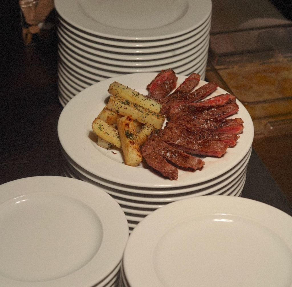 Babero: buen ambiente, drinks y pastas en una esquina ecléctica de la CDMX