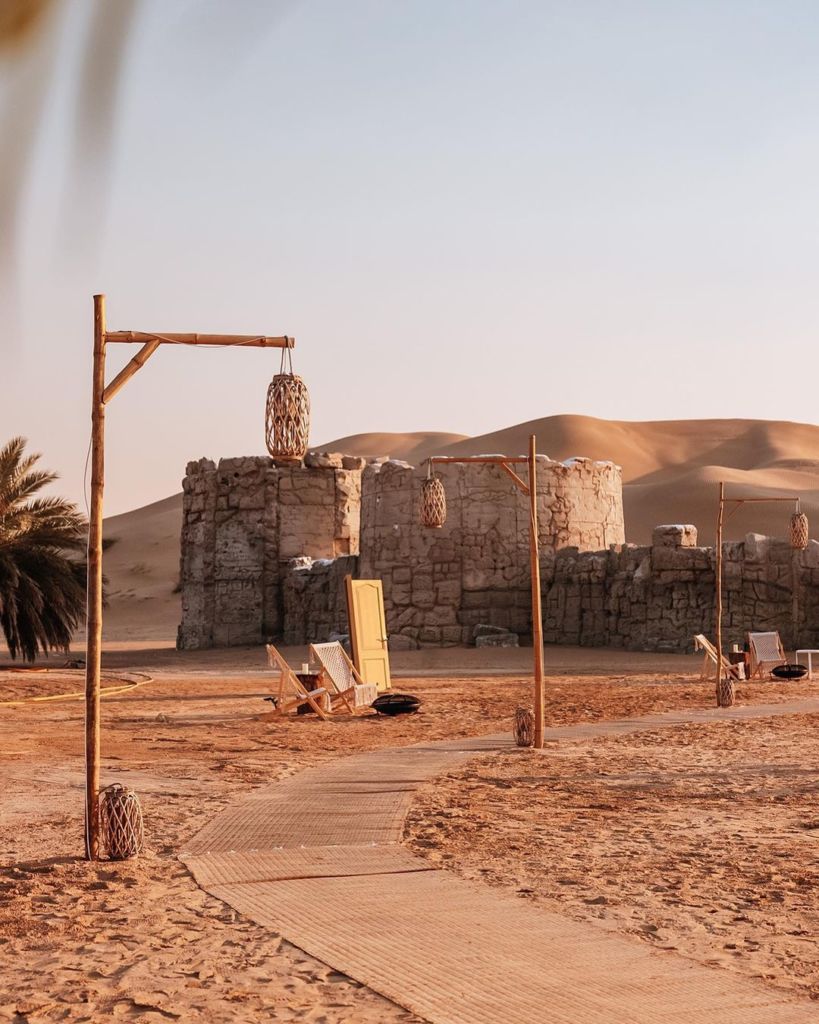 No es un espejismo, existe una cafetería en medio del desierto y es bonita en extremo