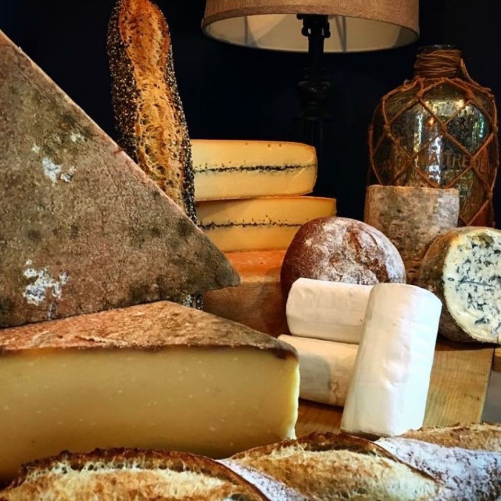 Guía para lograr el mejor maridaje entre vinos y quesos