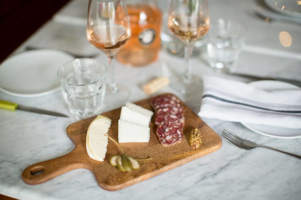 6 restaurantes deliciosos para darte un gusto cuando acabas de cortar