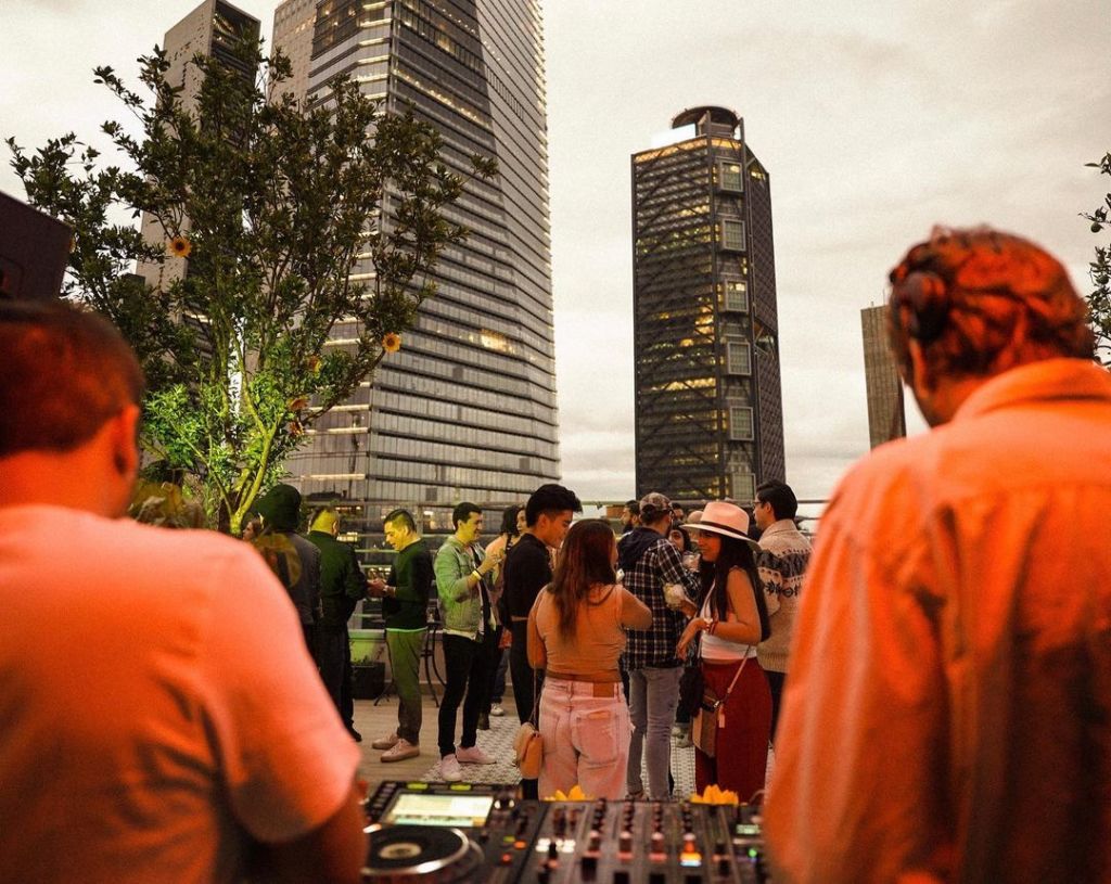 Los 6 rooftops para ir por ‘drinks’ con la mejor vista de la CDMX