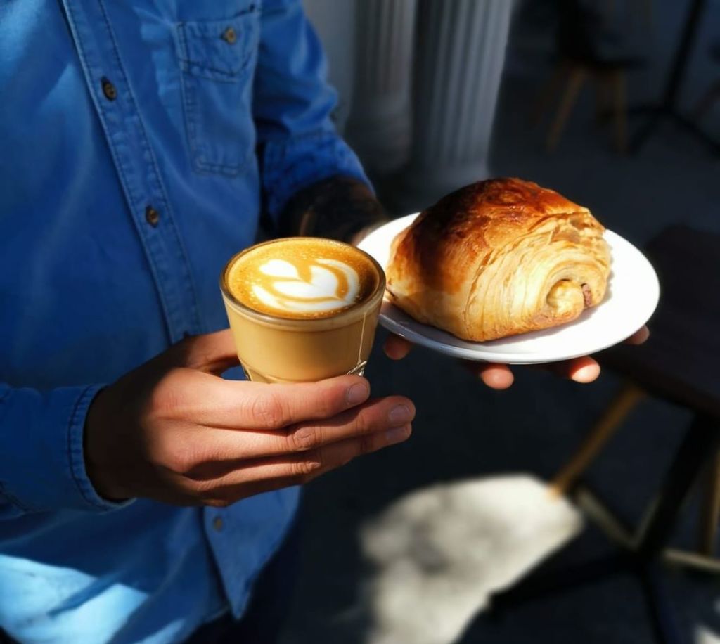 5 cafecitos muy acogedores donde puedes trabajar tranquilx en la Narvarte