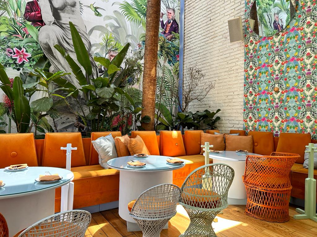 7 restaurantes con sillones cómodos para relajarse mientras comes rico en la CDMX