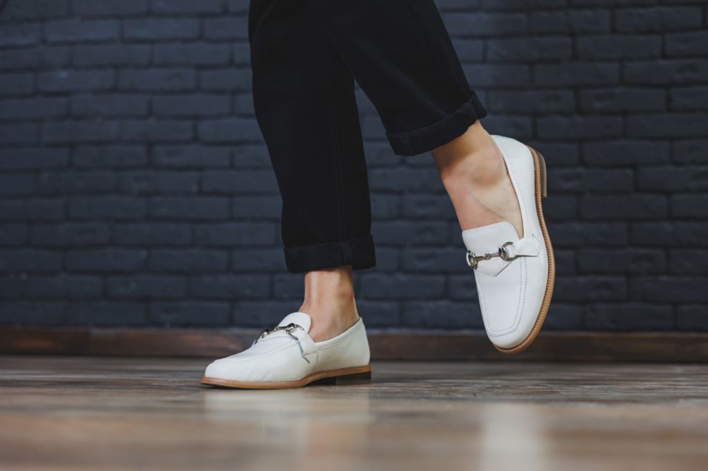 Olvídate de sacrificar la comodidad, estos 5 zapatos planos están en tendencia 