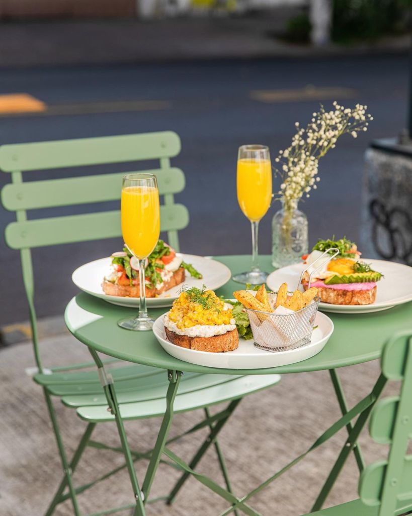 La guía de restaurantes para desayunar exageradamente rico en la CDMX este 2023