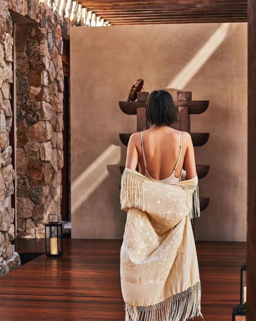 Disfruta un tratamiento de piedras de jade y rituales ancestrales en la Reserva de Kanai