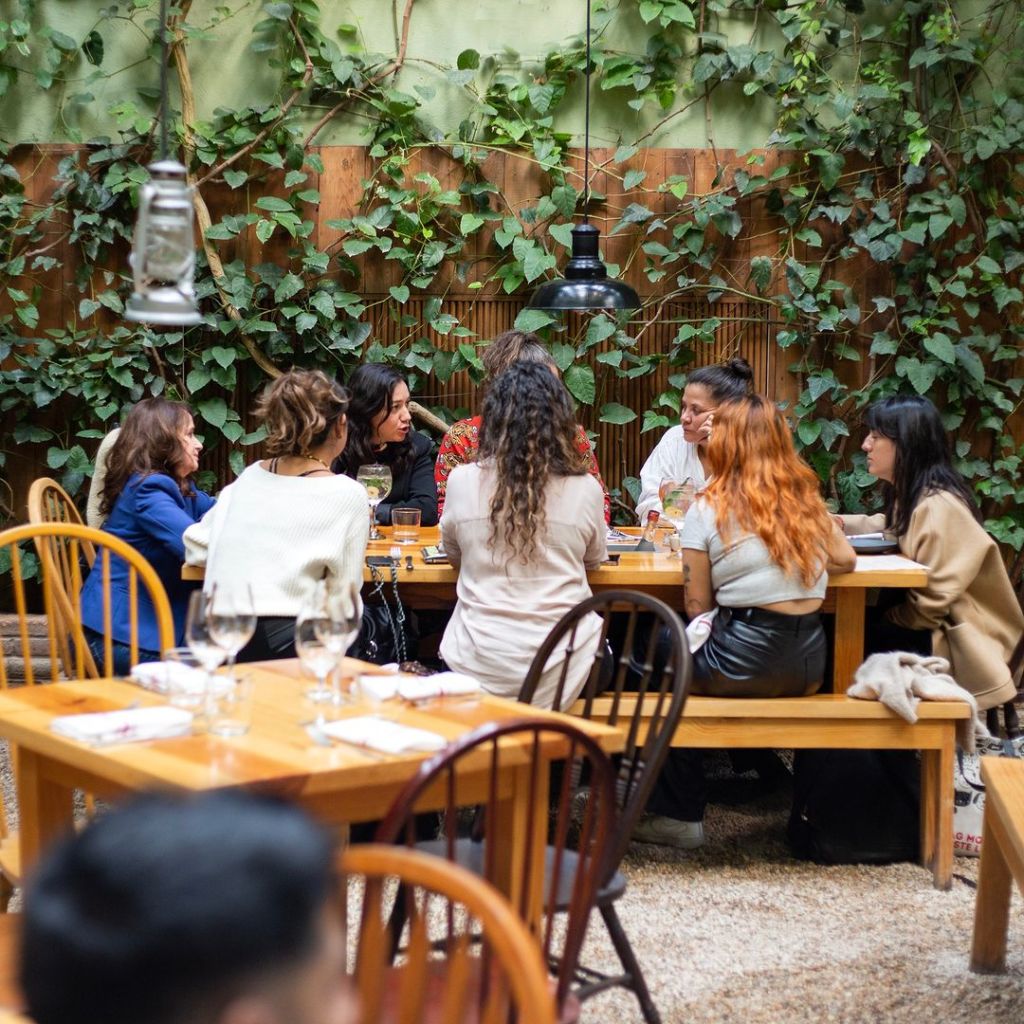 10 de los patios, jardines y terrazas más bonitas para desayunar en la CDMX