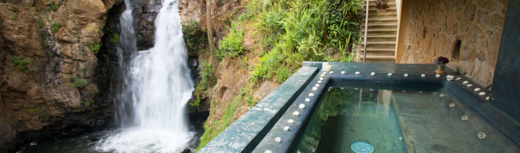 En este hotel cerca de la CDMX podrás disfrutar un masaje junto a una cascada natural