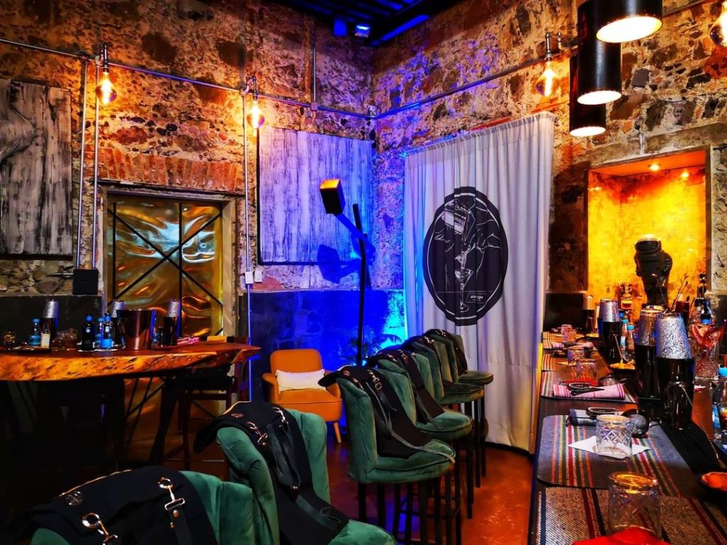Conoce el speakeasy con talleres de mixología más secreto en San Miguel de Allende