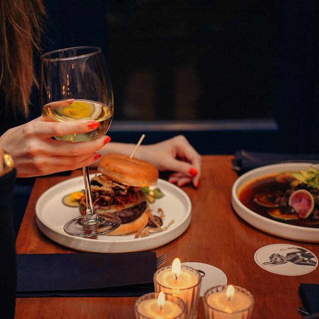 Deja todo y ve a este ‘spot’ a probar las hamburguesas más ‘fancy’ y monchosas de la CDMX