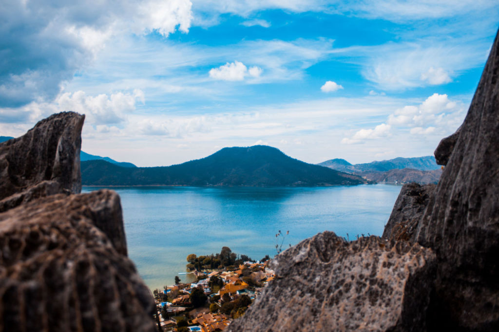 Conoce la hermosa peña desde donde ver panoramas 360° a Valle de Bravo