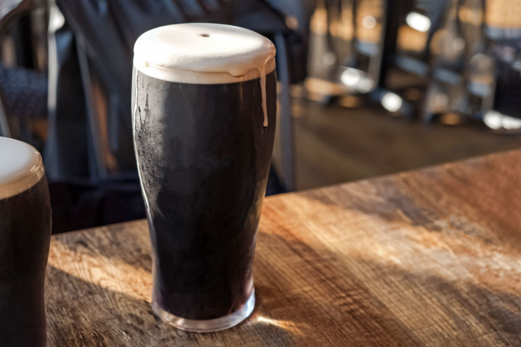 ¿Fan de la cerveza y del medio ambiente? Prueba esta cerveza mexicana hecha con grillos