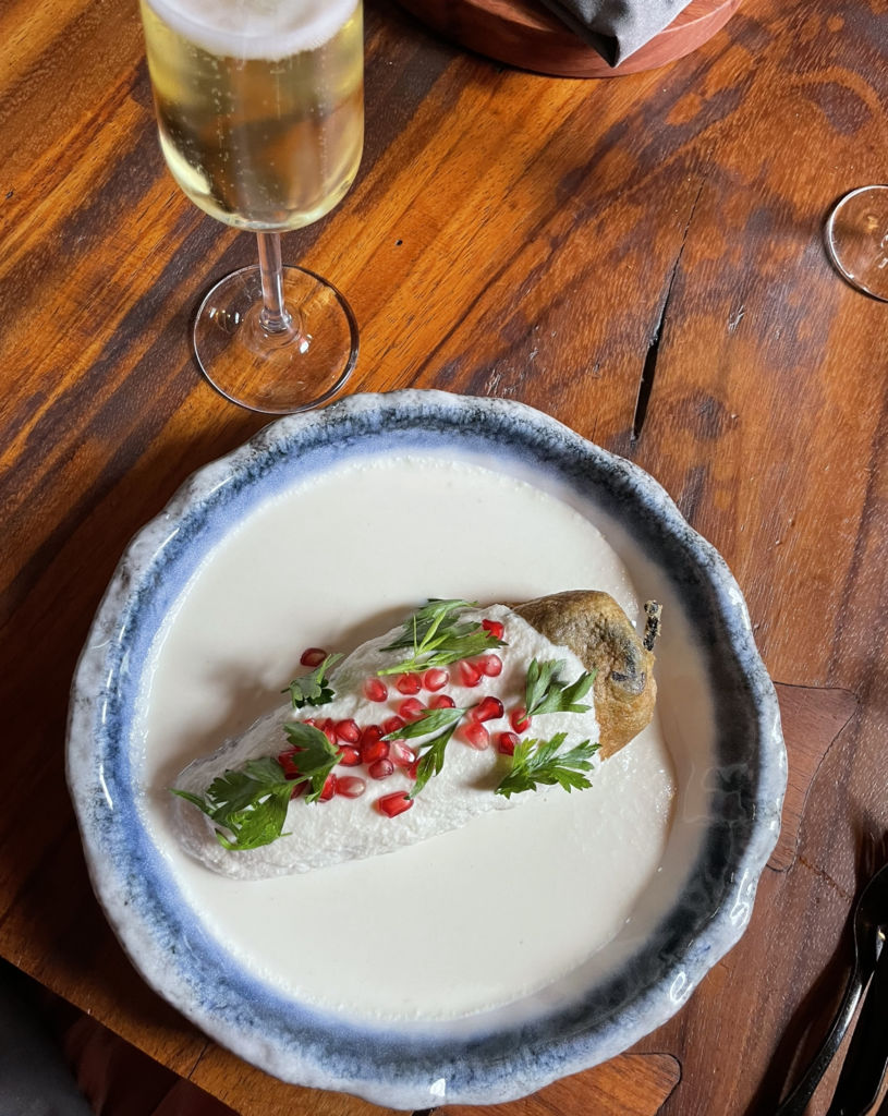 En este restaurante al sur de la ciudad puedes encontrar los chiles en nogada de Intro, Puebla