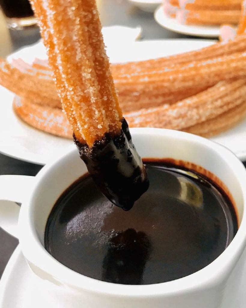 mejores churros con chocolate