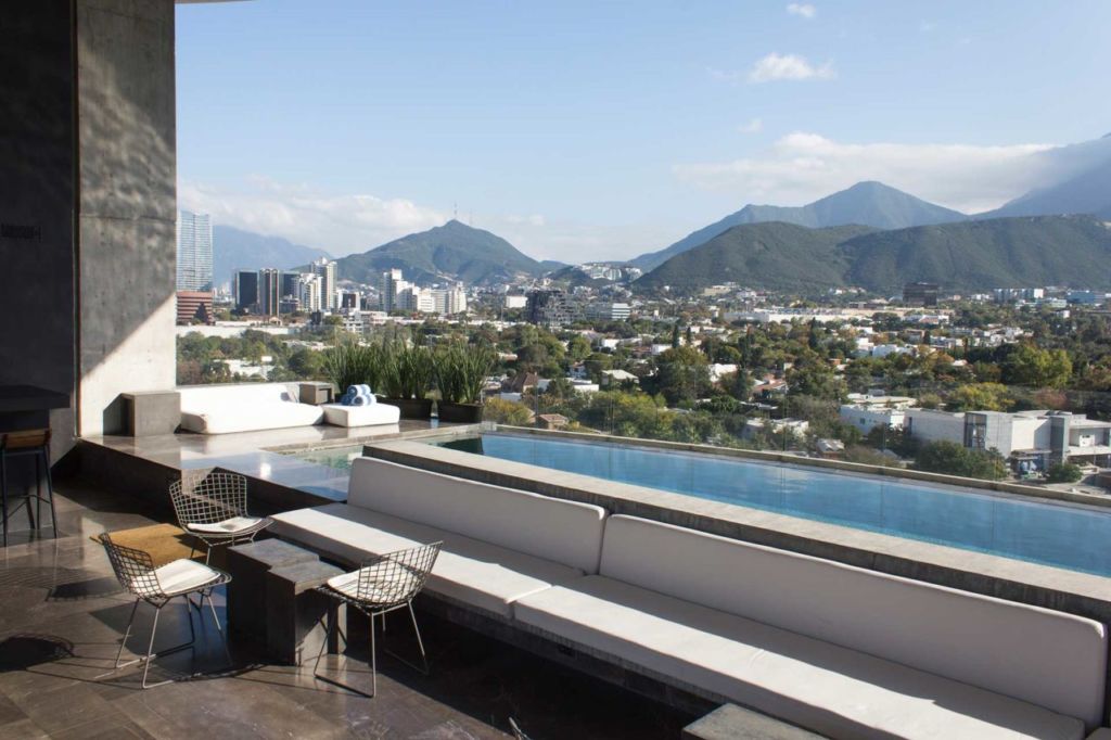 hoteles con alberca infinita en monterrey