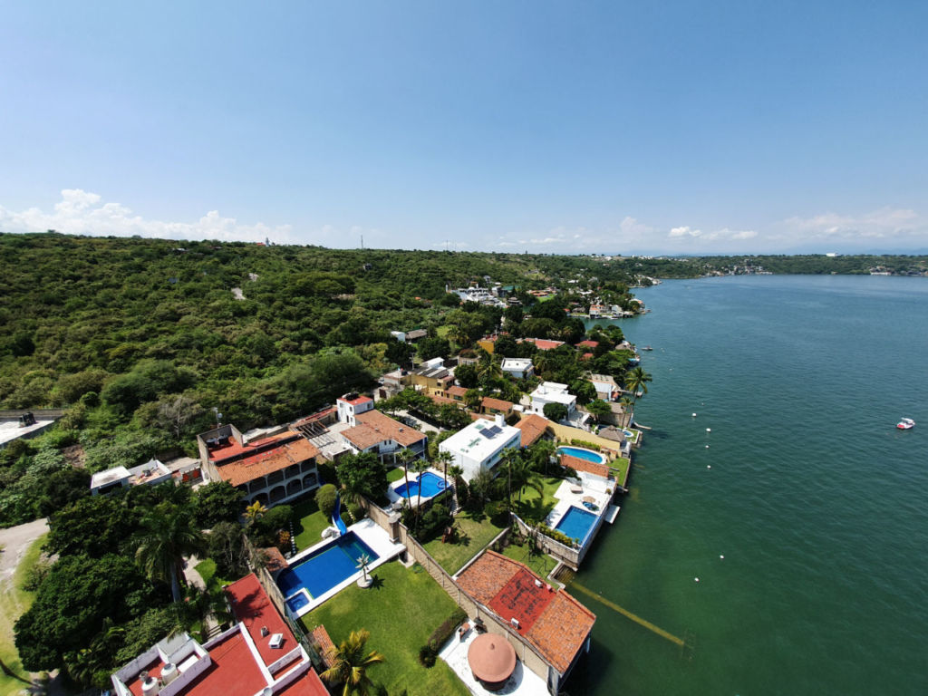 Casas en tequesquitengo