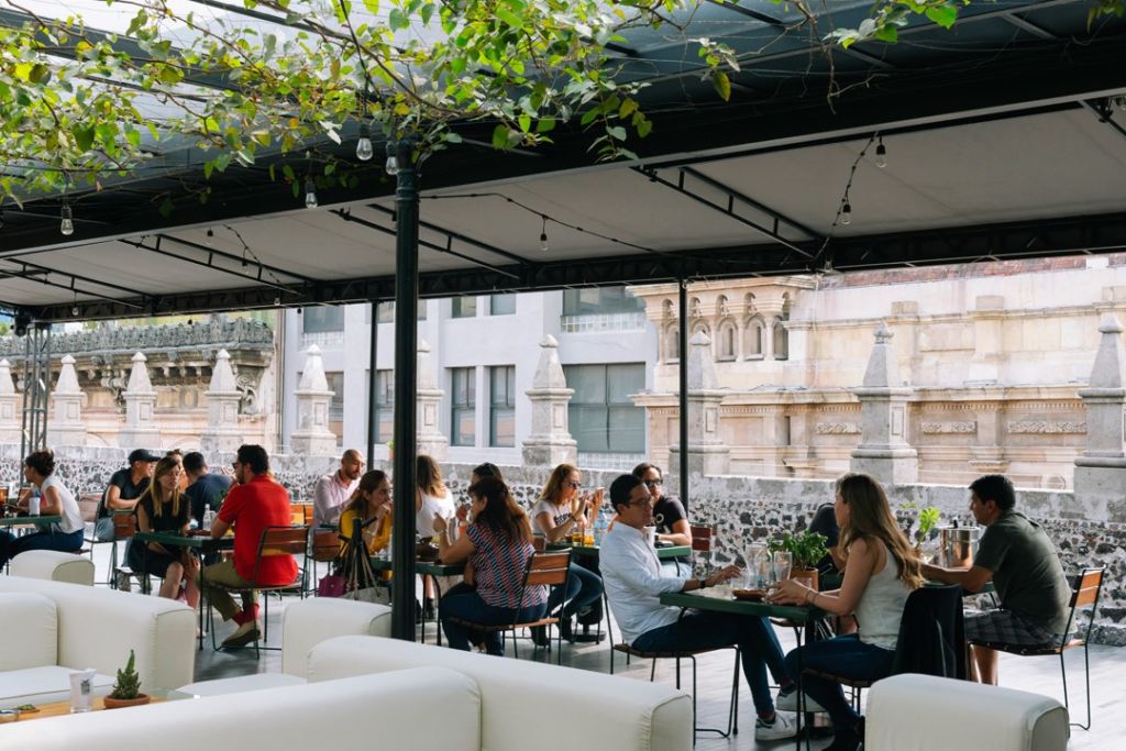 Parece Madrid, pero es una bella terraza en el Centro Histórico de la CDMX