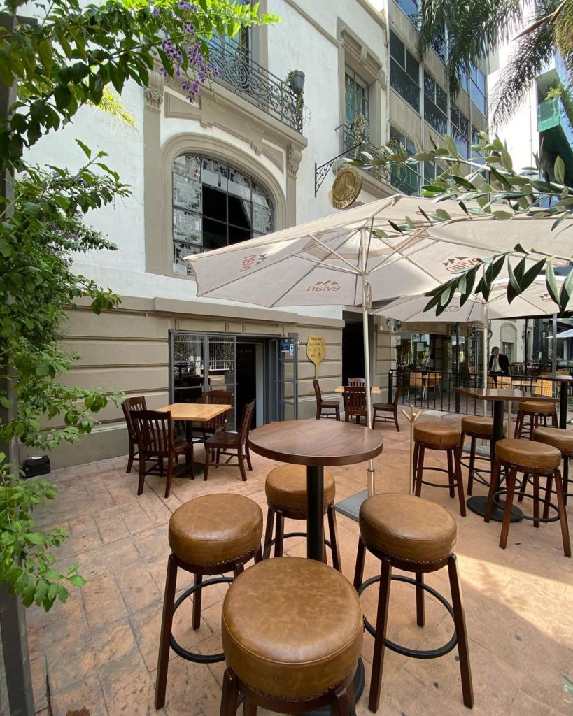 7 lugares para disfrutar de una copa de vino con amigas en CDMX