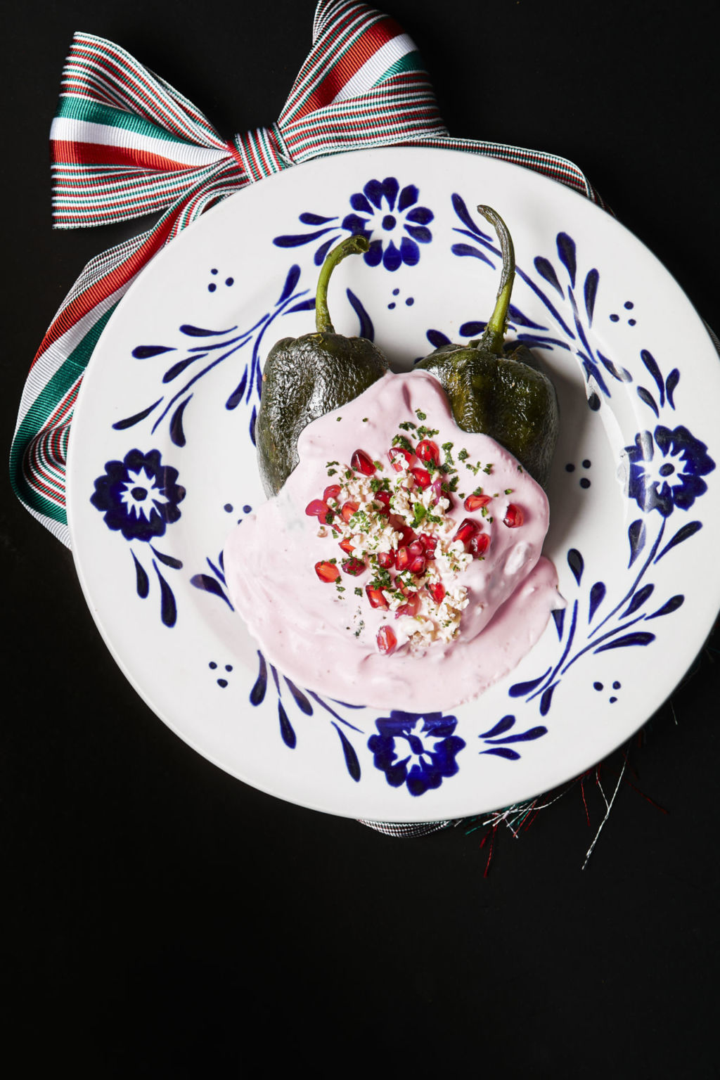 Deja todo y corre a probar el chile en nogada rosa del restaurante de ...