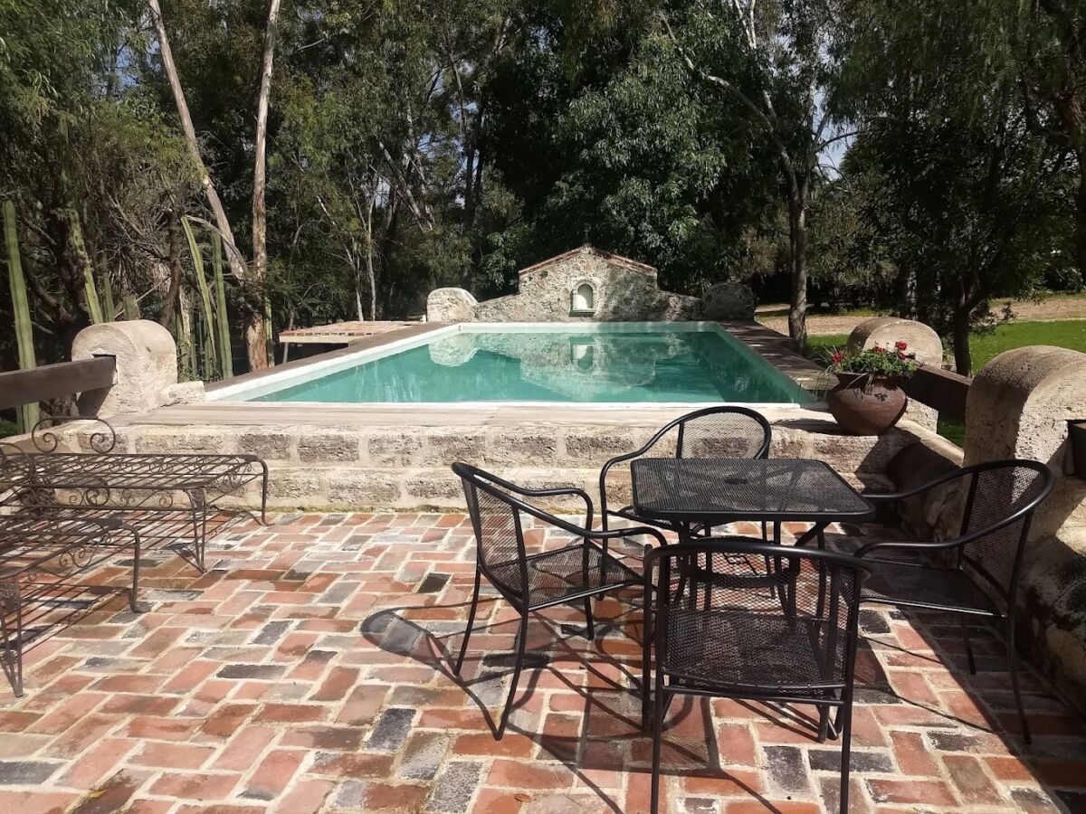 piscina de aguas termales al aire libre