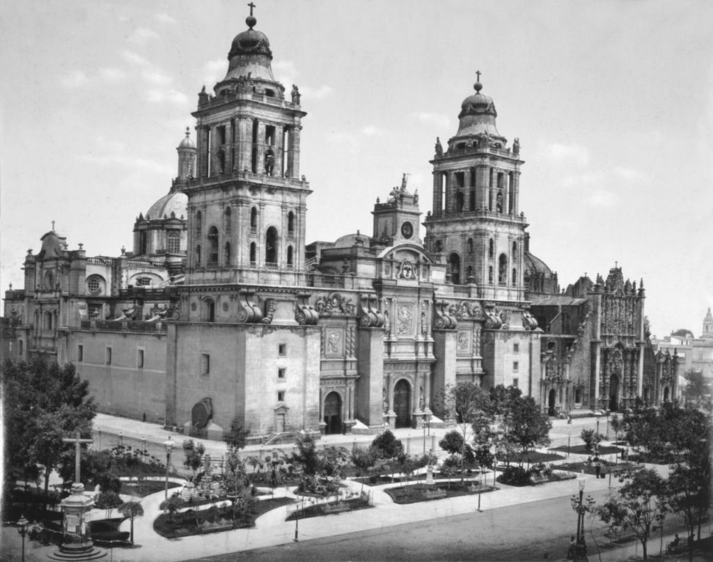 5 novelas históricas mexicanas para leer en el mes patrio