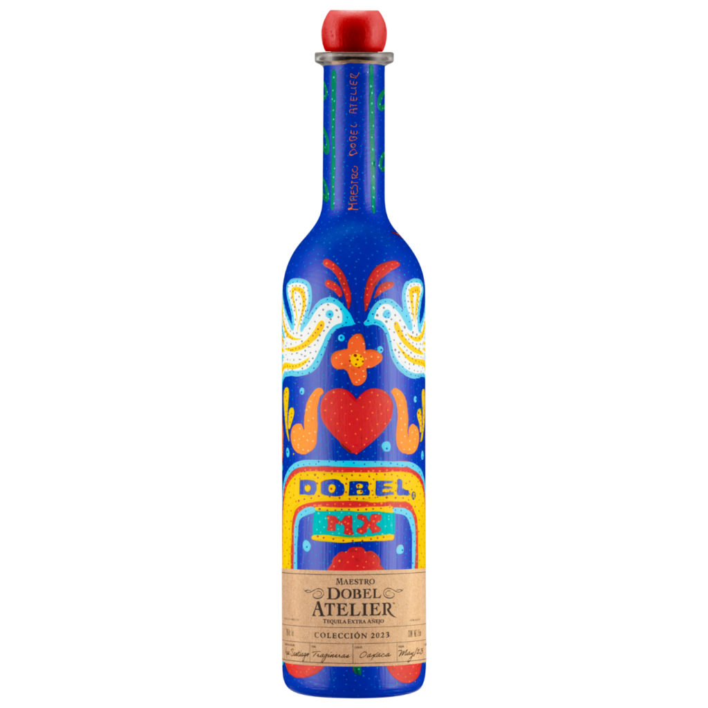 botellas bonitas de tequila y mezcal