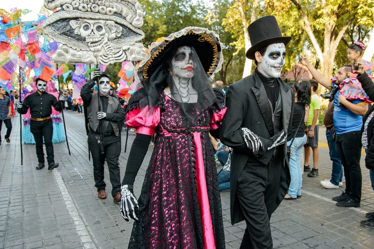 Este ‘finde’ el Festival de Calaveras de Monterrey inundará las calles de música, Catrinas y carros alegóricos