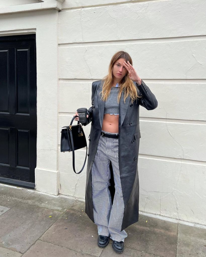 ‘Gabardina de cuero’ o la prenda estrella del otoño 2023 