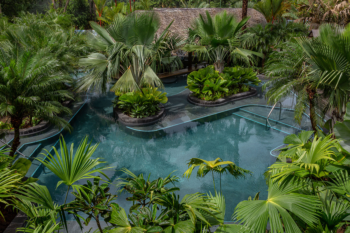 ¿Te urgen vacaciones? Este resort con aguas termales en Costa Rica es todo lo que necesitas