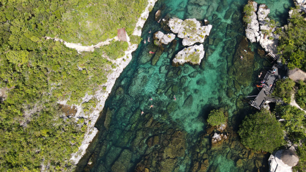 Esta laguna en México de agua turquesa es la más bonita de todo el Caribe 