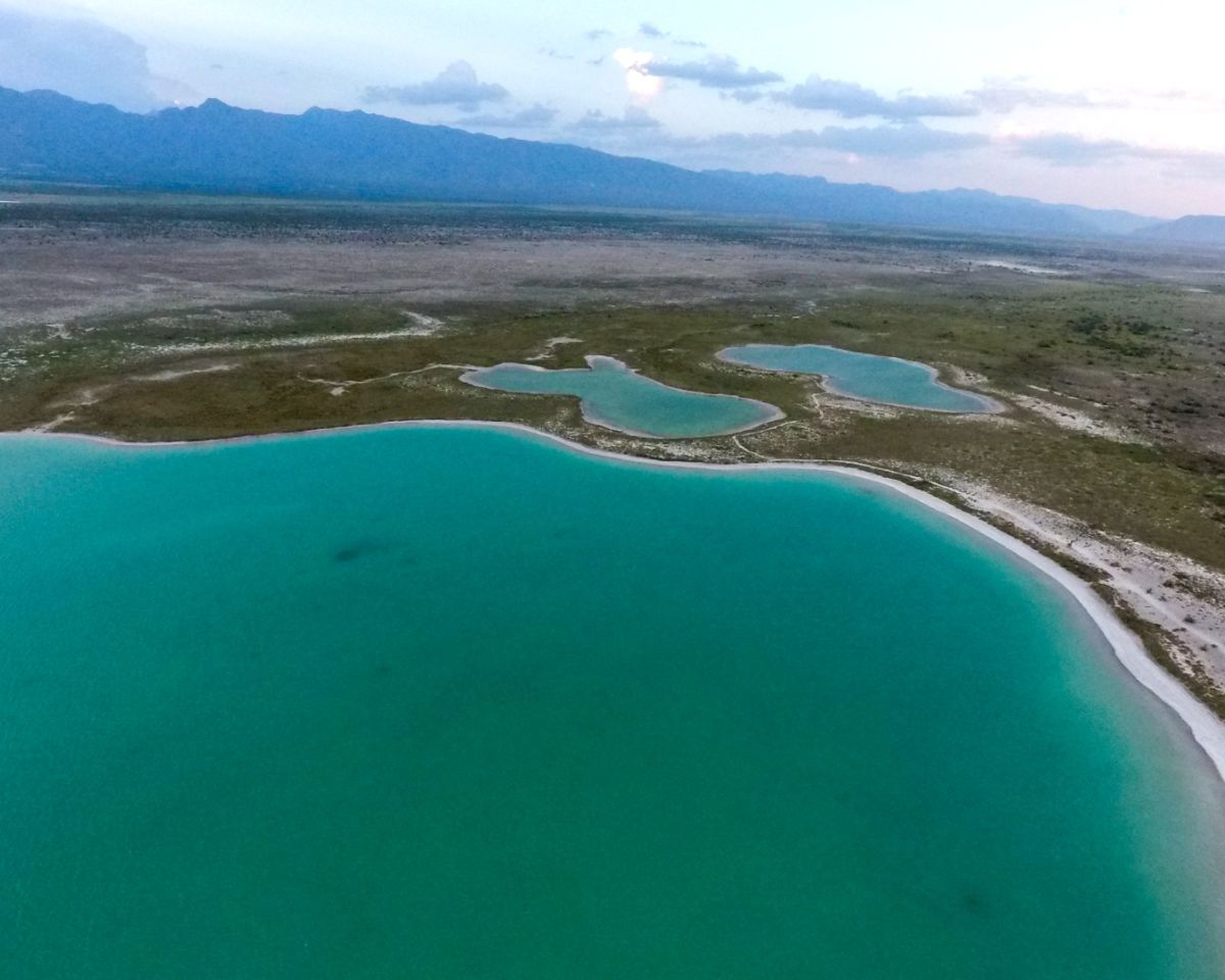 Descubre el Pueblo Mágico de México con mini playitas en medio del desierto