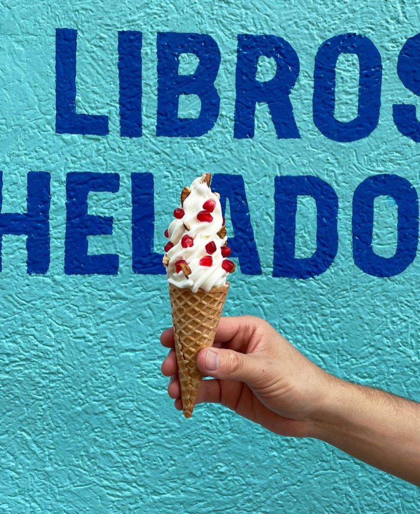 libros y helados en la san rafael