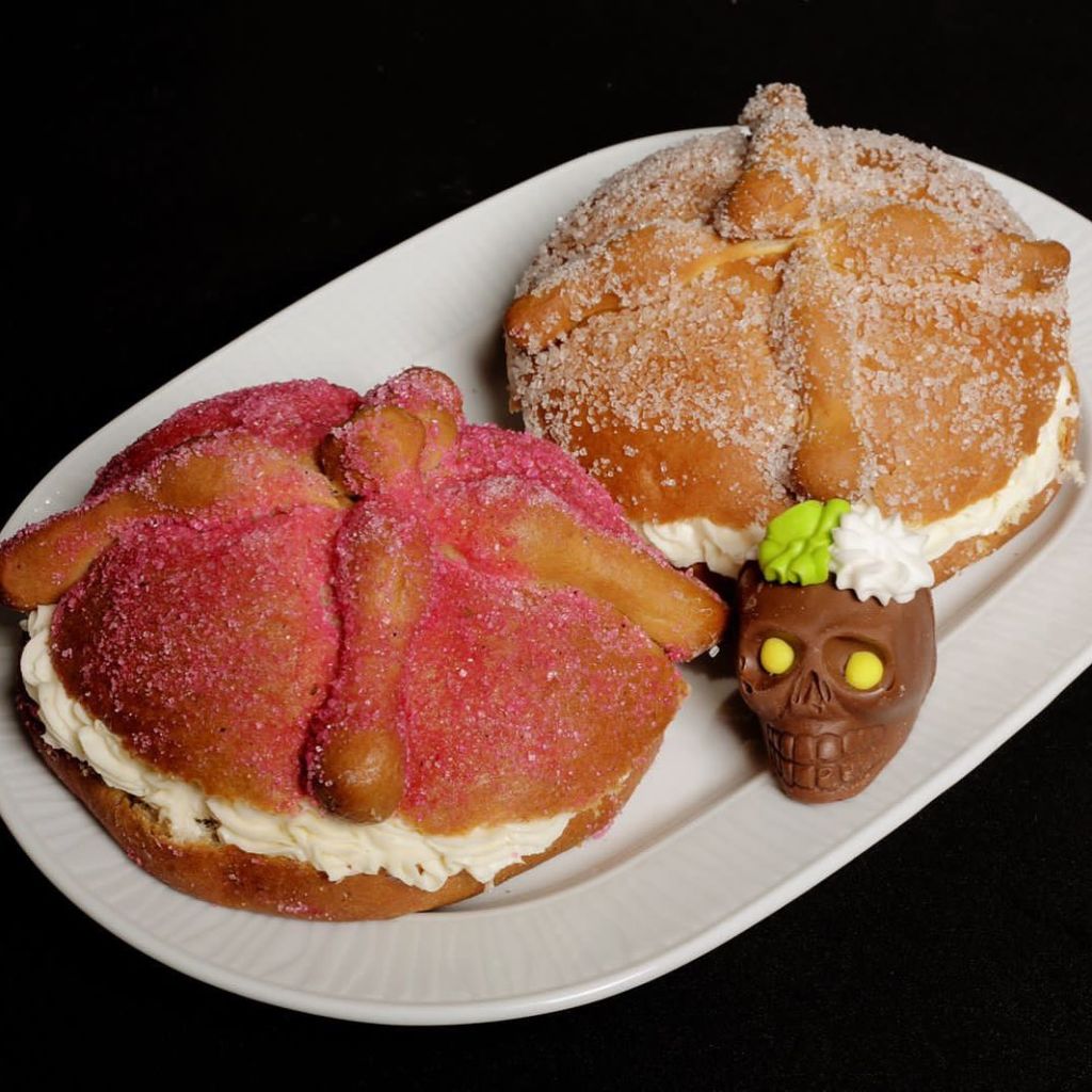 pan de muerto relleno