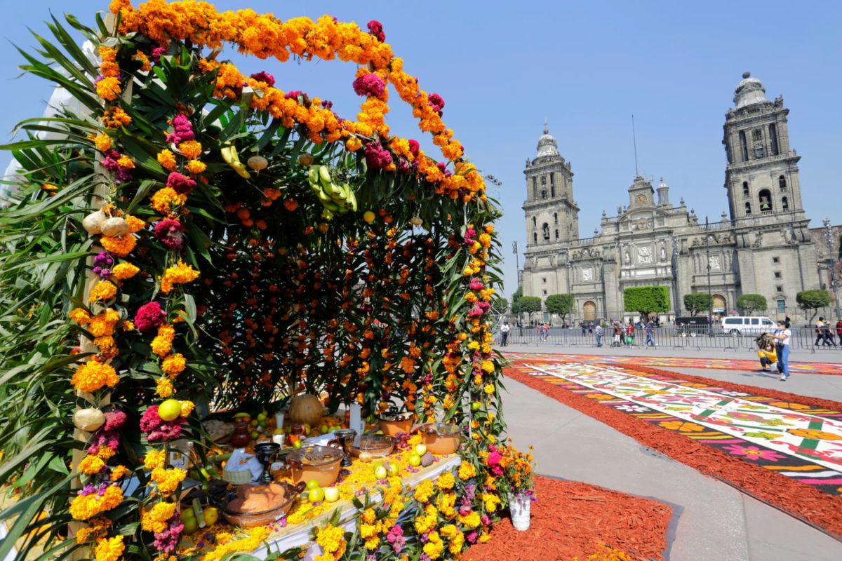 ofrendas de muertos en el centro histórico