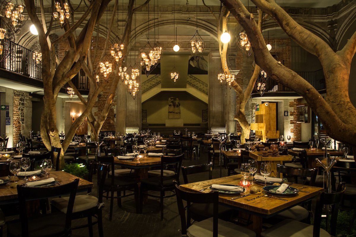 restaurante de piedra en CDMX Azul Histórico 